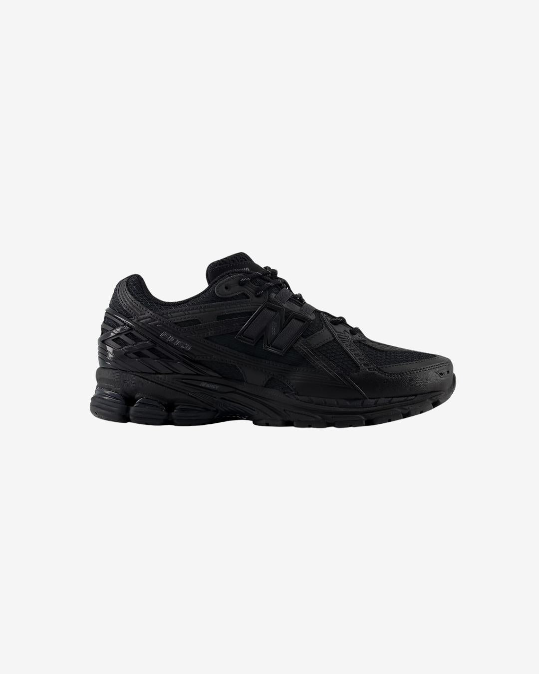 New Balance 1906 Total Black