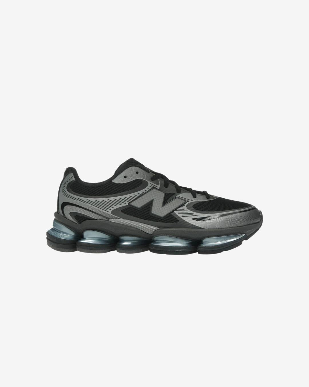 New Balance 2000 Black Grey